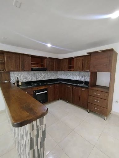Casa en arriendo Antioquia Rionegro El Porvenir 220 m2 Habitaciones 4 Baños 5 Garajes 1 Precio $4000000