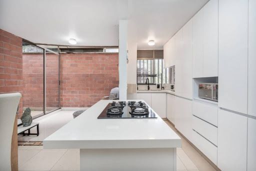 Apartamento en arriendo Antioquia Medellín Asomadera No1 70 m2 Habitaciones 2 Baños 2 Garajes 1 Precio $4800000
