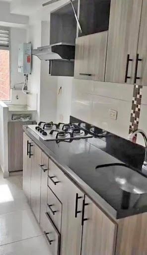 Apartamento en arriendo Antioquia Medellín La Hondonada 67 m2 Habitaciones 3 Baños 2 Garajes 1 Precio $2500000