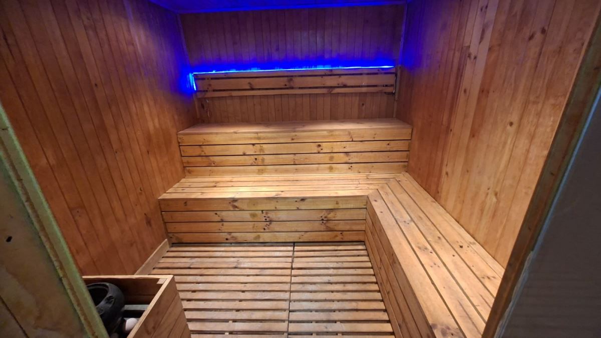 Casa en arriendo Cundinamarca Bogotá Santa Barbara Central 400 m2 Habitaciones 6 Baños 3 Garajes 2 Precio $6500000