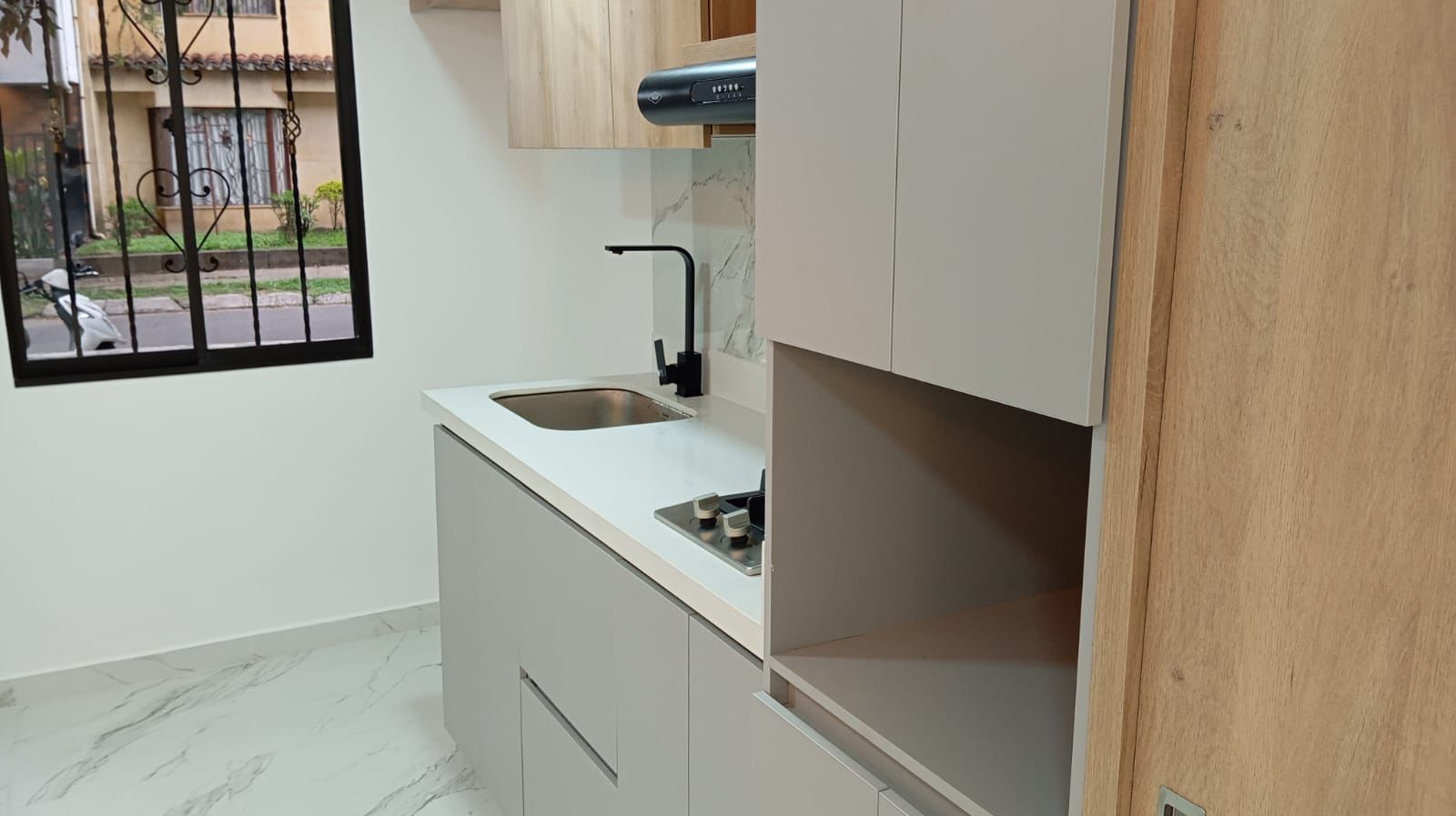 Apartaestudio en arriendo Antioquia Medellín Santa Teresita 30 m2 Habitaciones 1 Baños 1 Garajes 0 Precio $1800000