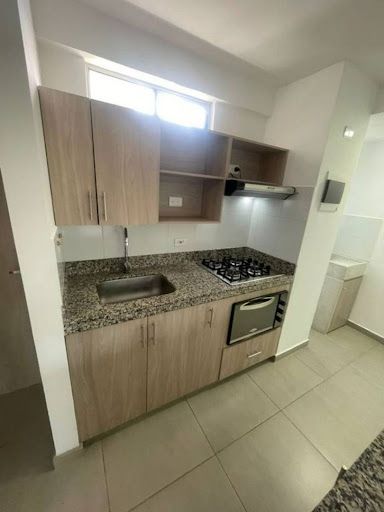 Apartamento en arriendo Antioquia Medellín Santa Rosa De Lima 80 m2 Habitaciones 3 Baños 2 Garajes 1 Precio $2700000