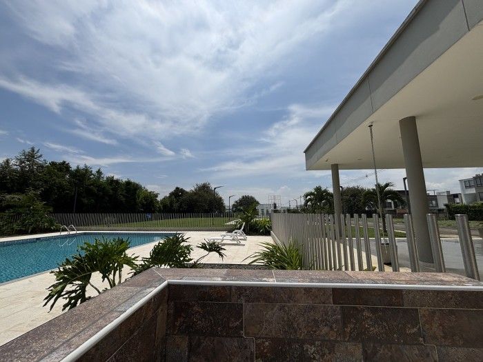 Lote en venta Valle Del Cauca Jamundí Juan De Ampudia 266 m2 Habitaciones 0 Baños 0 Garajes 2 Precio $240000