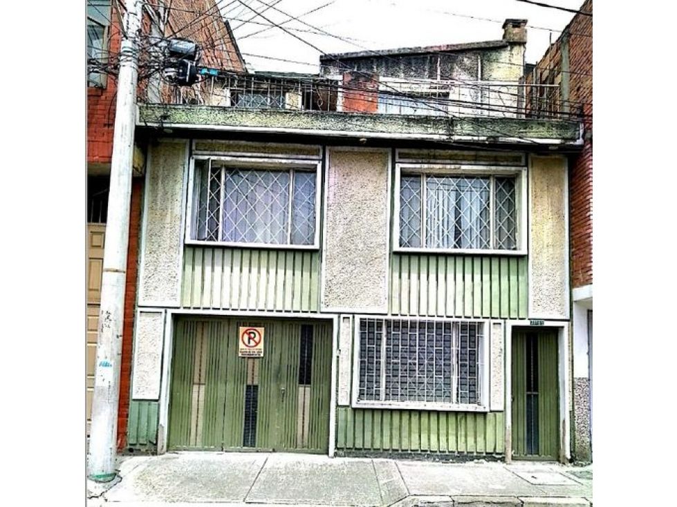 Casa en venta Cundinamarca Bogotá La Granja 286 m2 Habitaciones 7 Baños 3 Garajes 2 Precio $750000000