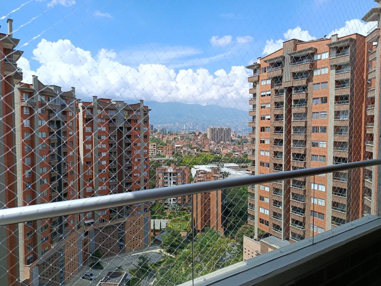 Apartamento en arriendo Antioquia Envigado San José 97 m2 Habitaciones 3 Baños 2 Garajes 1 Precio $4000000