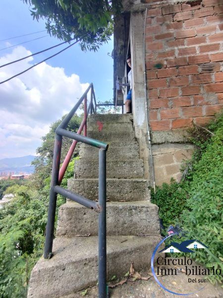 Apartaestudio en venta Antioquia Envigado Las Flores 50 m2 Habitaciones 2 Baños 2 Garajes 0 Precio $150000000