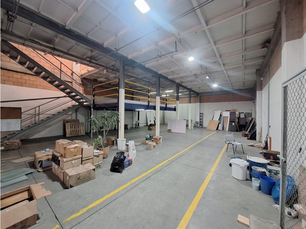 Bodega en arriendo Cundinamarca Bogotá Granjas De Techo 938 m2 Habitaciones 0 Baños 6 Garajes 3 Precio $27500000