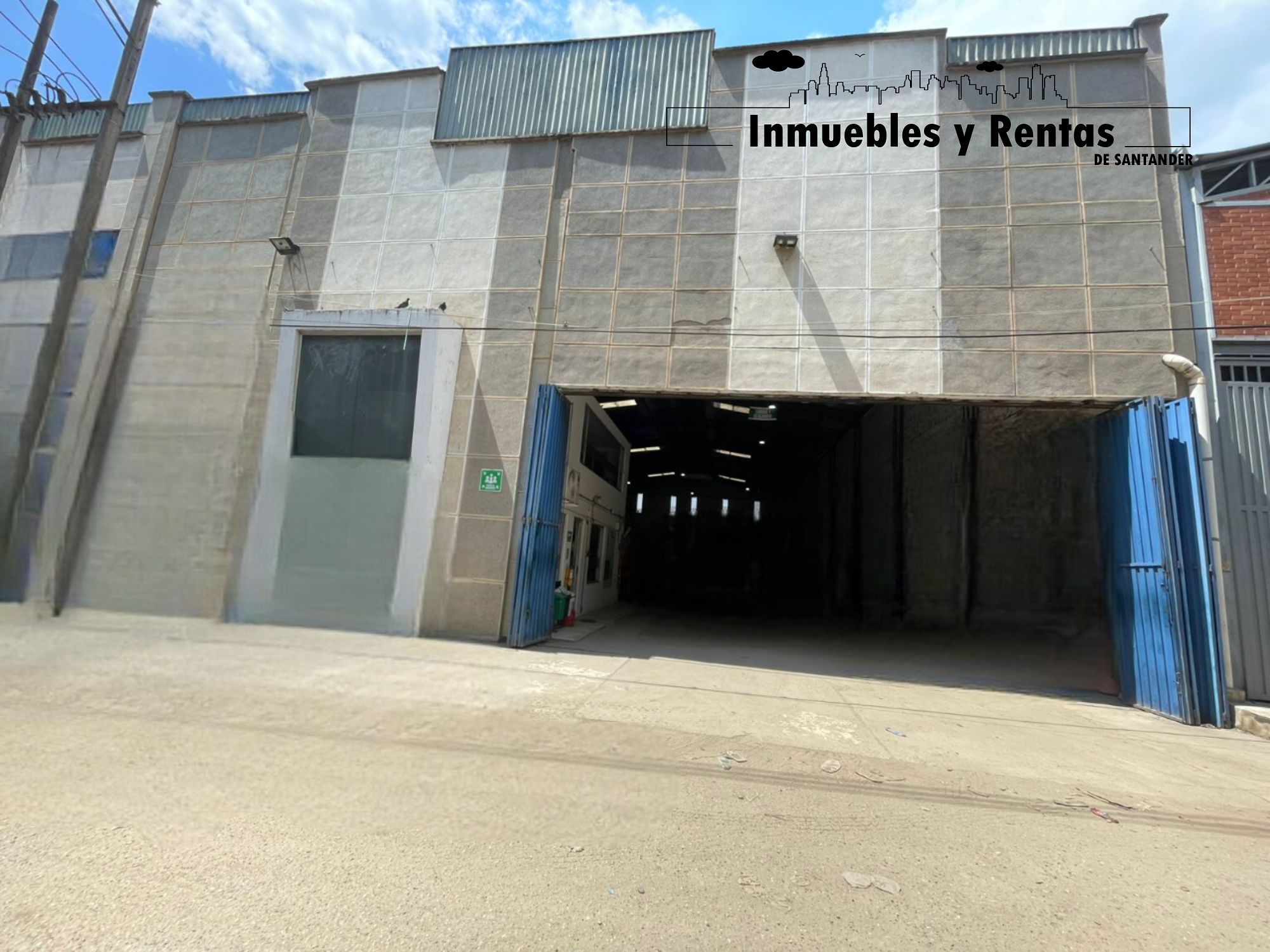Bodega en arriendo Santander Girón Meseta Iii 1200 m2 Habitaciones 0 Baños 5 Garajes 4 Precio $22000000