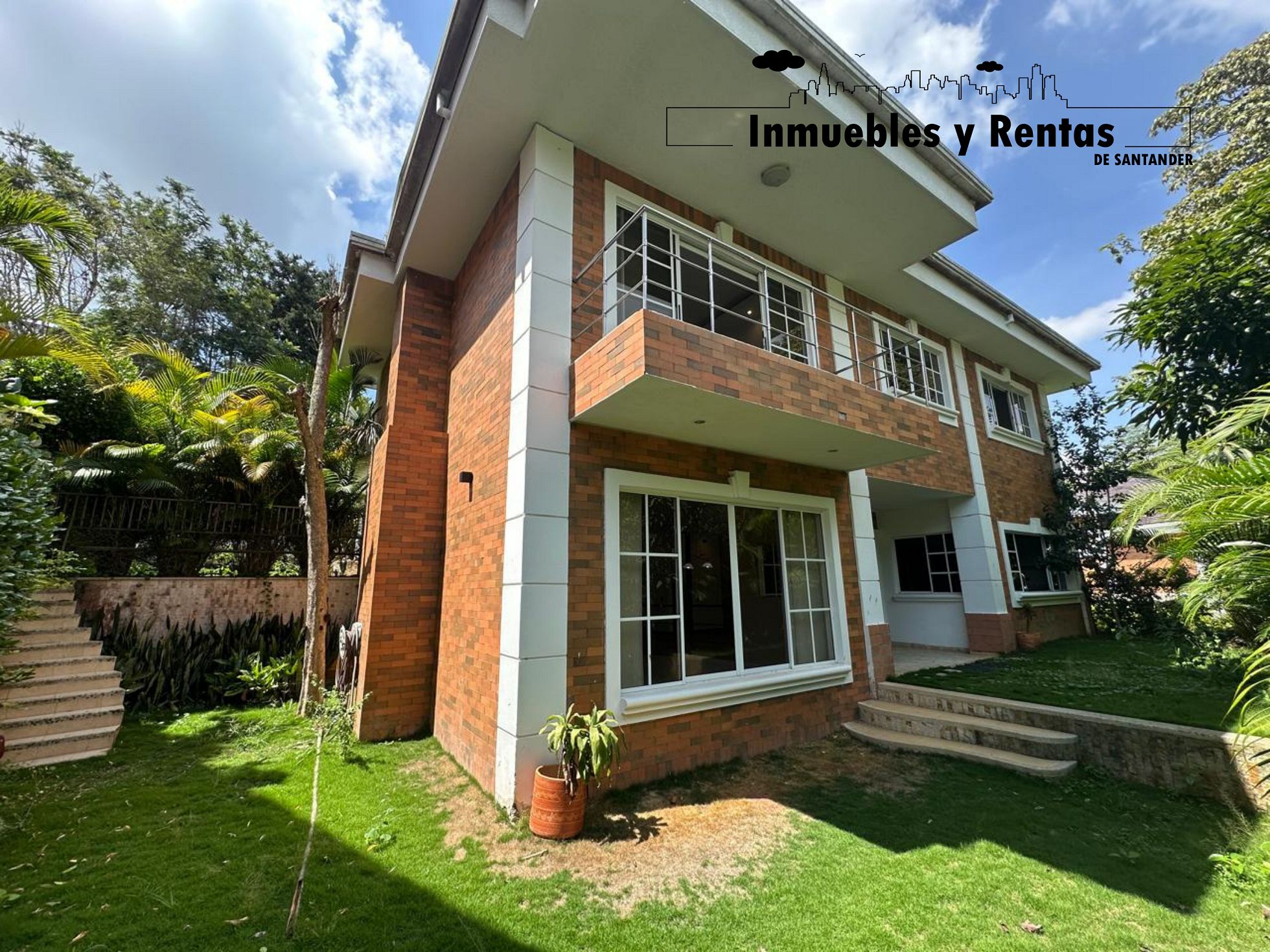 Casa en venta Santander Piedecuesta Ruitoque 200 m2 Habitaciones 2 Baños 3 Garajes 2 Precio $1780000000