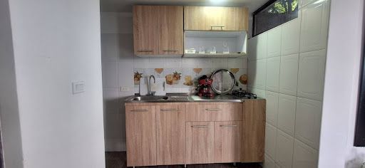 Casa en venta Antioquia Medellín El Rincon 240 m2 Habitaciones 3 Baños 3 Garajes 8 Precio $2200000000