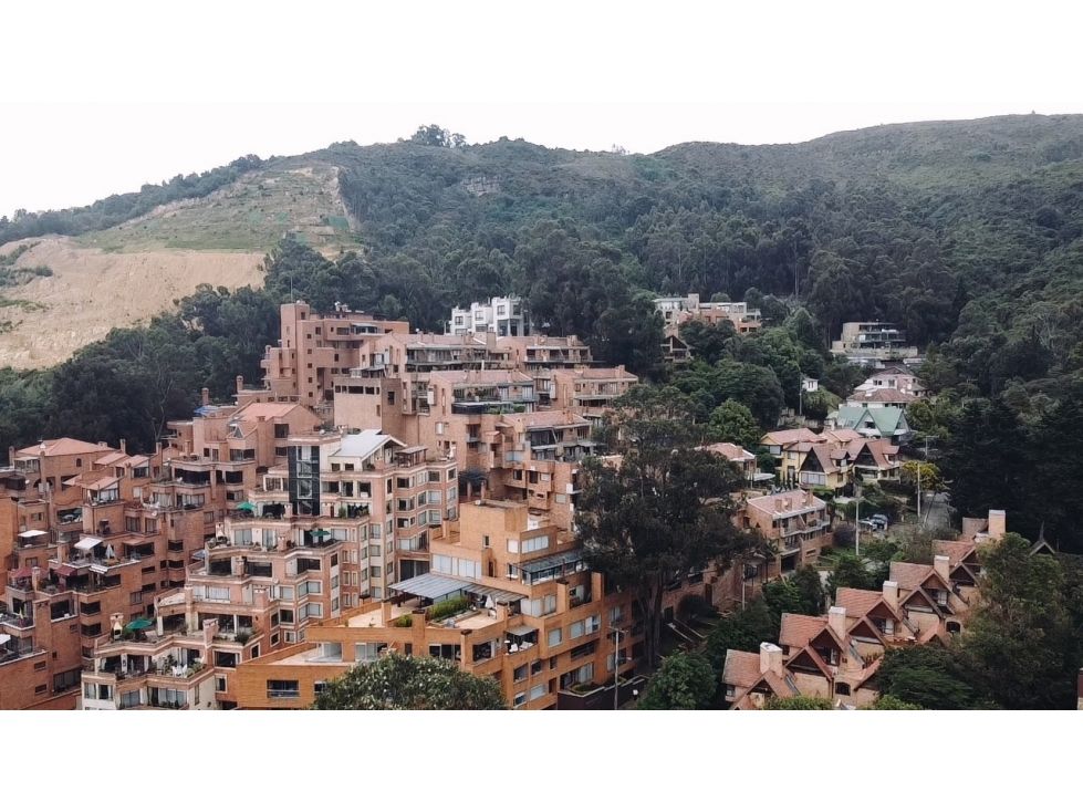 Casa en venta Cundinamarca Bogotá Bosque De Pinos 980 m2 Habitaciones 4 Baños 5 Garajes 5 Precio $5998000000