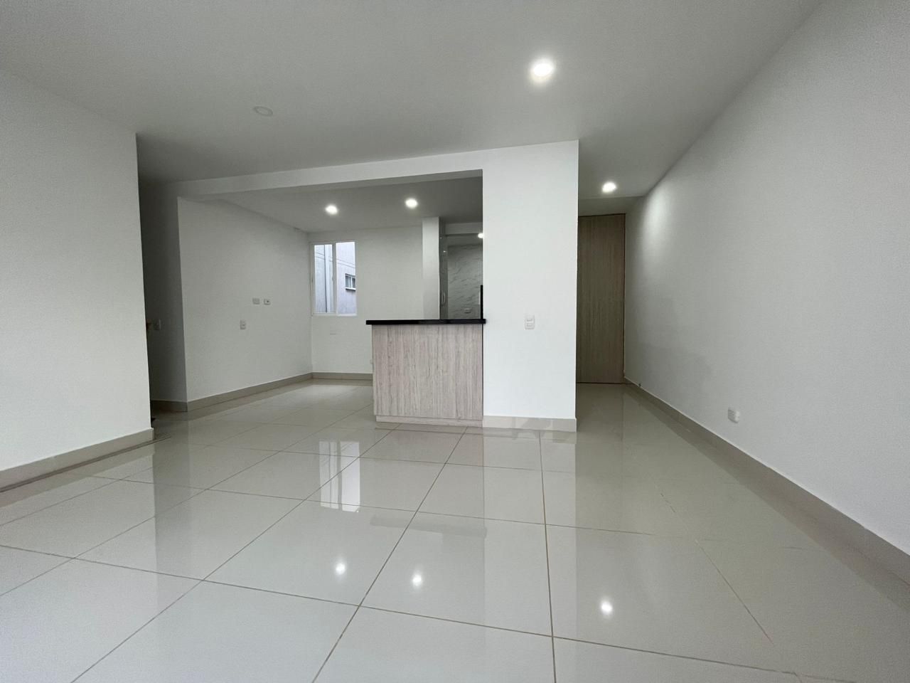 Apartamento en venta Valle Del Cauca Cali Conjunto Residencial Aguaclara 60 m2 Habitaciones 3 Baños 2 Garajes 0 Precio $205000000