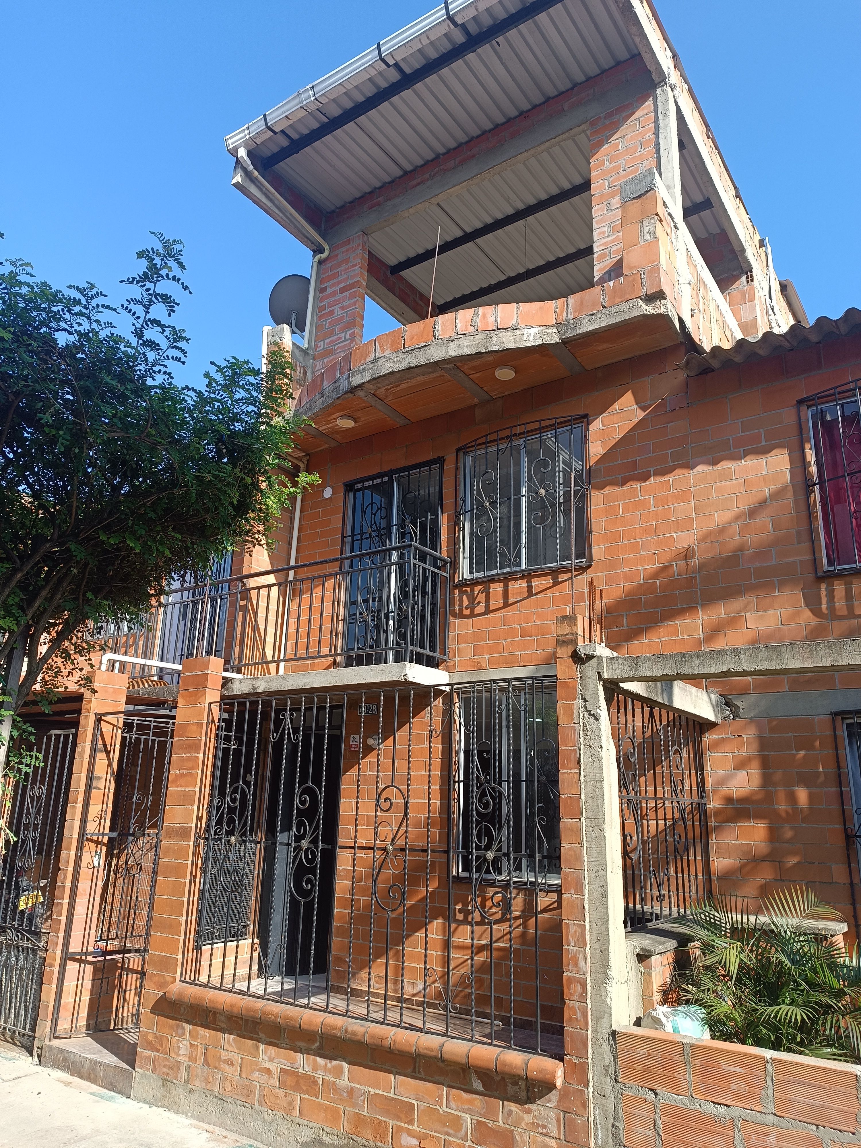 Casa en venta Valle Del Cauca Cali El Calvario 120 m2 Habitaciones 3 Baños 2 Garajes 0 Precio $275000000