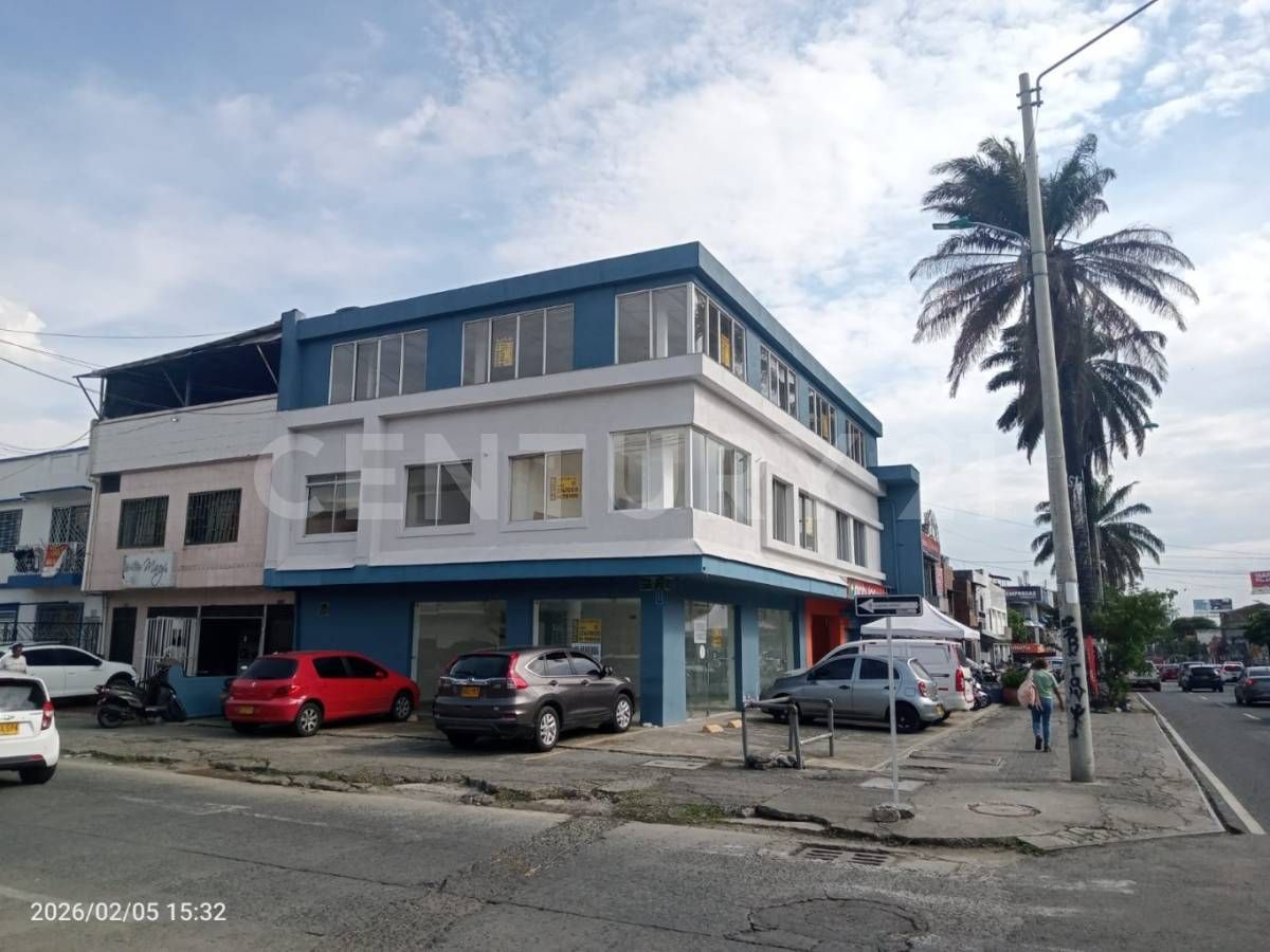 Local en arriendo Valle Del Cauca Cali 3 De Julio 185 m2 Habitaciones 0 Baños 2 Garajes 0 Precio $8000000