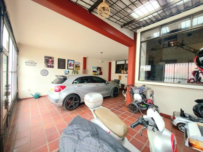 Casa en venta Cundinamarca Bogotá Remanso 194 m2 Habitaciones 3 Baños 3 Garajes 2 Precio $1050000000