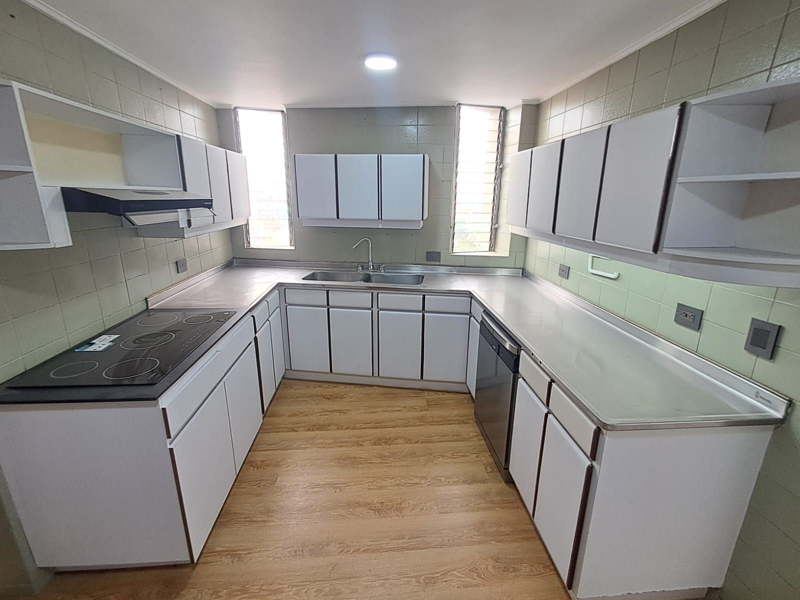 Apartamento en arriendo Antioquia Medellín Manila 120 m2 Habitaciones 3 Baños 3 Garajes 1 Precio $8000000