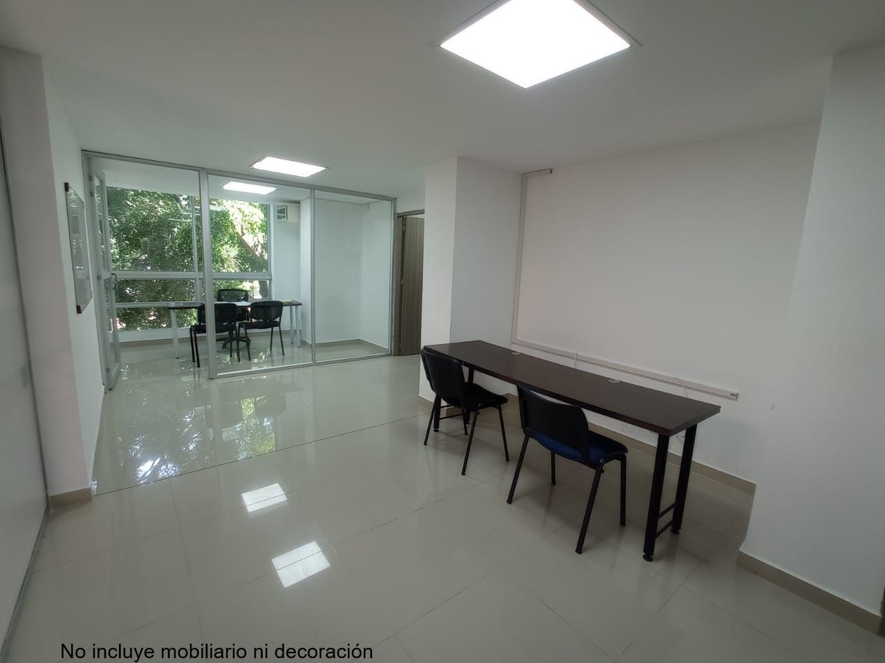Oficina en arriendo Antioquia Medellín Suramericana 34 m2 Habitaciones 0 Baños 1 Garajes 0 Precio $3950000