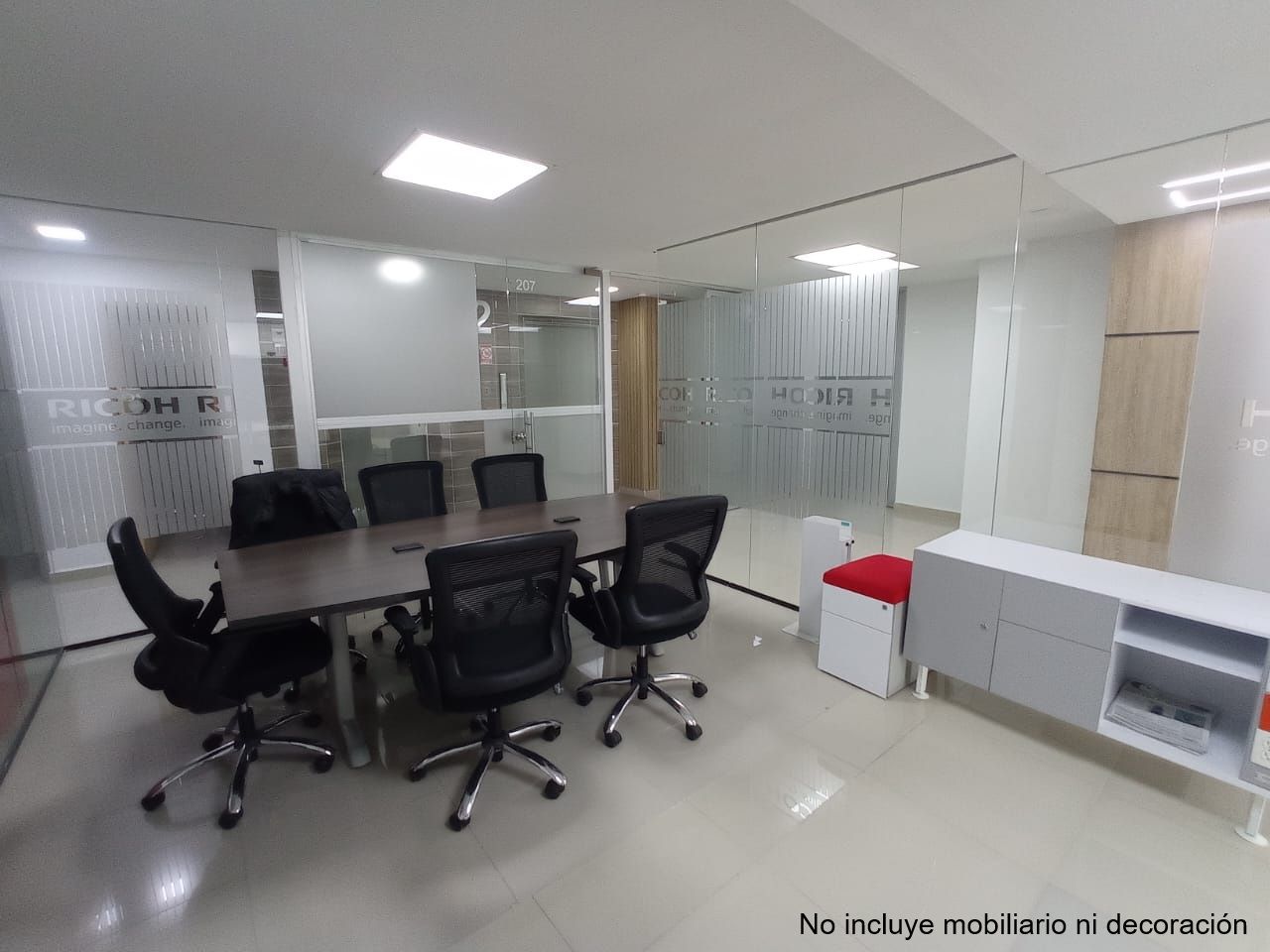 Oficina en arriendo Antioquia Medellín Suramericana 24 m2 Habitaciones 0 Baños 0 Garajes 0 Precio $2700000