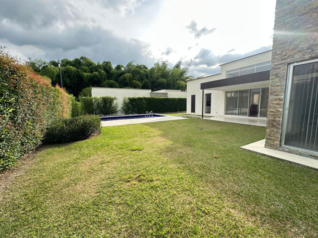 Casa Campestre en venta Quindío Armenia Armenia 211 m2 Habitaciones 3 Baños 5 Garajes 2 Precio $1490000000