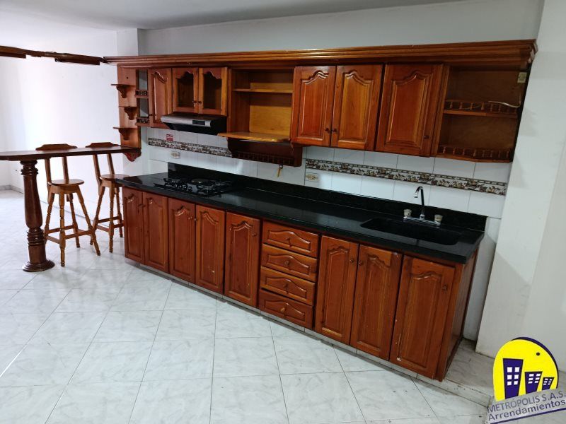 Casa en arriendo Antioquia Medellín Prado 180 m2 Habitaciones 3 Baños 2 Garajes 0 Precio $2300000