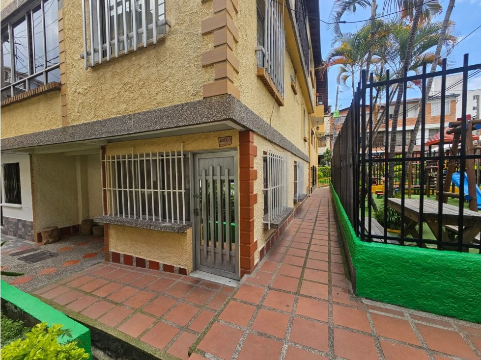 Apartaestudio en venta Antioquia Medellín Miraflores 52 m2 Habitaciones 1 Baños 1 Garajes 0 Precio $230000000