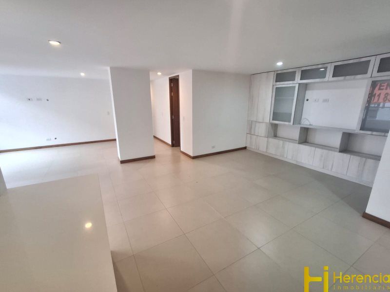 Apartamento en arriendo Antioquia Envigado Cascuña 87 m2 Habitaciones 2 Baños 2 Garajes 1 Precio $4700000
