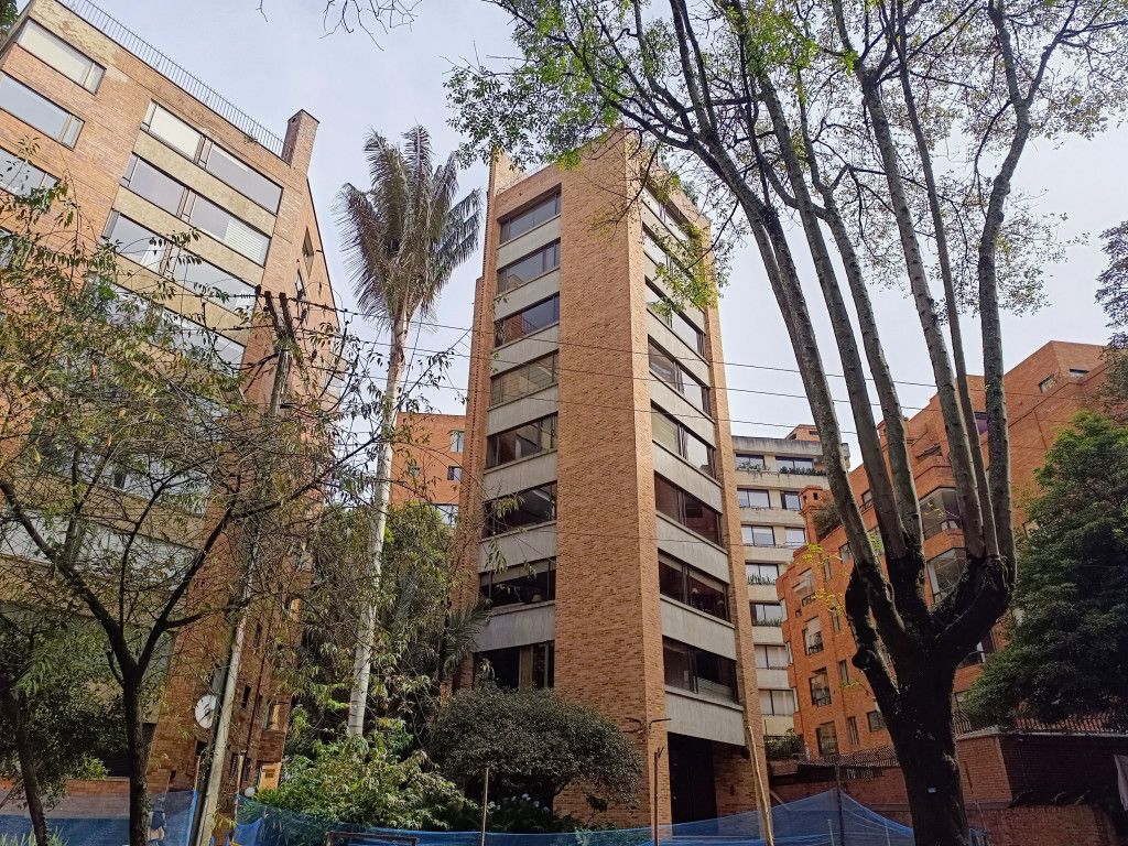 Apartamento en arriendo Cundinamarca Bogotá La Cabrera 227 m2 Habitaciones 4 Baños 4 Garajes 2 Precio $8500000