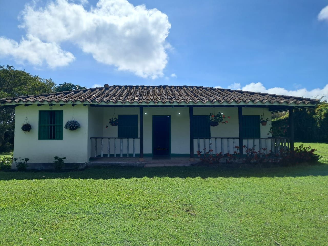 Finca en arriendo Antioquia Rionegro El Porvenir 125 m2 Habitaciones 3 Baños 3 Garajes 5 Precio $5000000