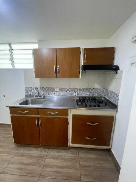 Apartamento en arriendo Antioquia Sabaneta Calle Del Banco 70 m2 Habitaciones 3 Baños 2 Garajes 0 Precio $2000000