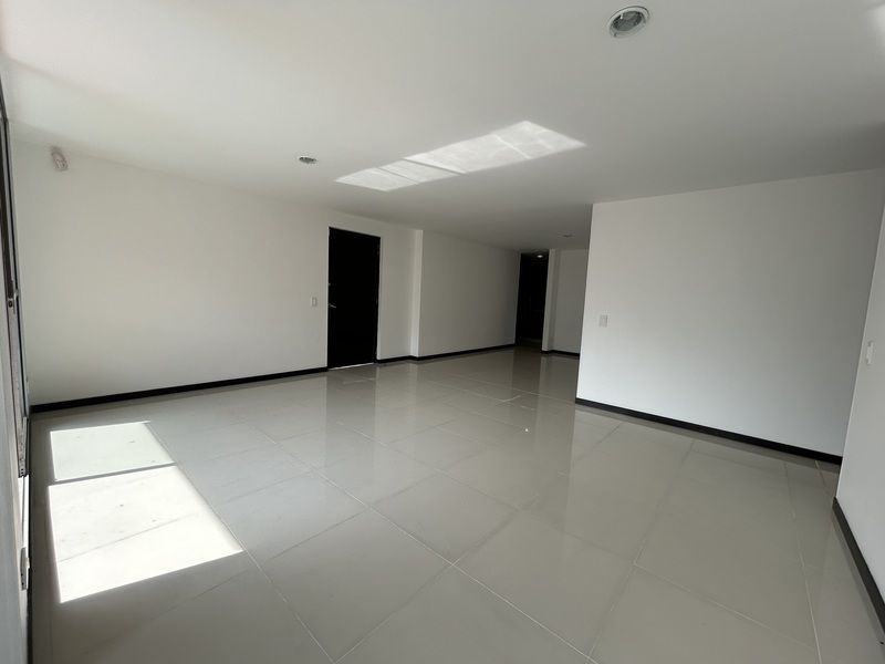 Apartamento en arriendo Antioquia Envigado La Sebastiana 115 m2 Habitaciones 3 Baños 3 Garajes 1 Precio $3600000
