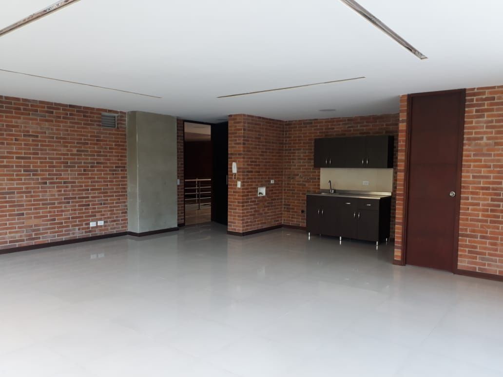 Oficina en arriendo Antioquia Medellín San Diego 64 m2 Habitaciones 0 Baños 1 Garajes 1 Precio $4640000