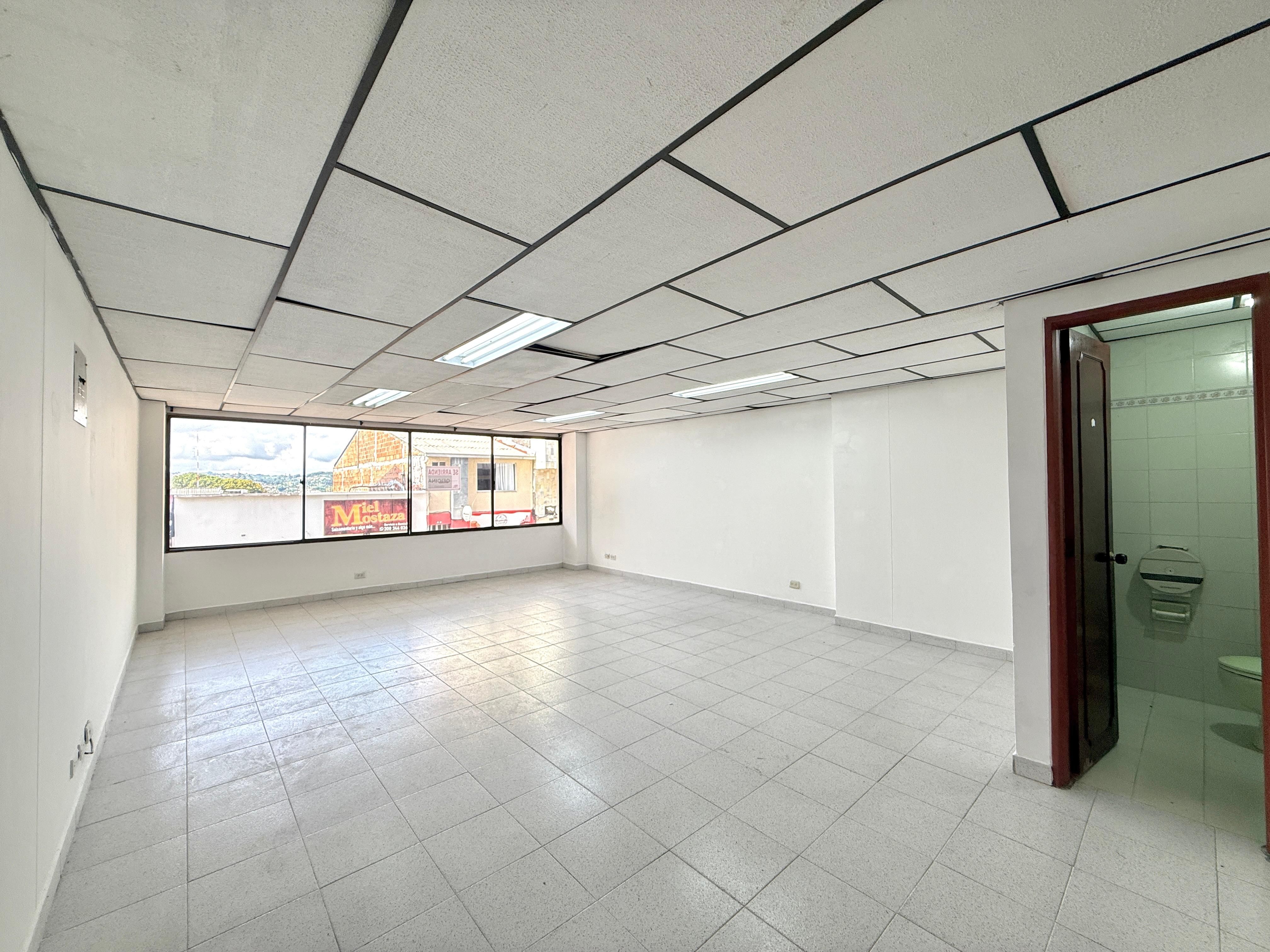 Oficina en arriendo Risaralda Pereira Sector Lago Uribe 35 m2 Habitaciones 0 Baños 1 Garajes 0 Precio $1100000