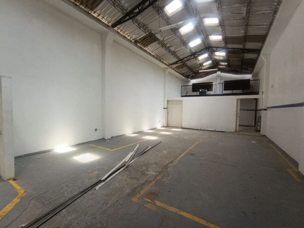 Bodega en arriendo Valle Del Cauca Cali Alameda 250 m2 Habitaciones 0 Baños 3 Garajes 0 Precio $5600000