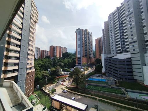 Apartamento en arriendo Antioquia Envigado La Inmaculada 94 m2 Habitaciones 2 Baños 3 Garajes 2 Precio $4200000