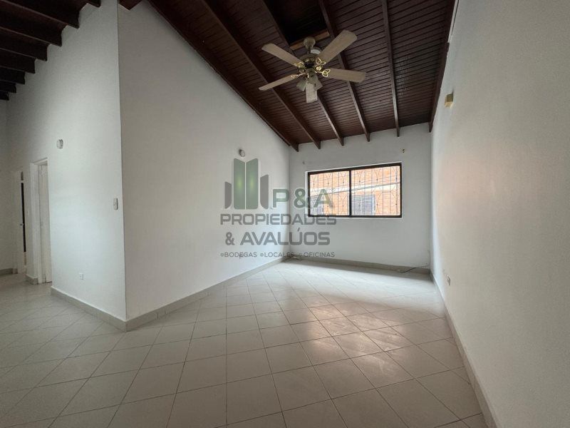 Casa en arriendo Antioquia Medellín Caicedo 80 m2 Habitaciones 3 Baños 2 Garajes 0 Precio $2200000