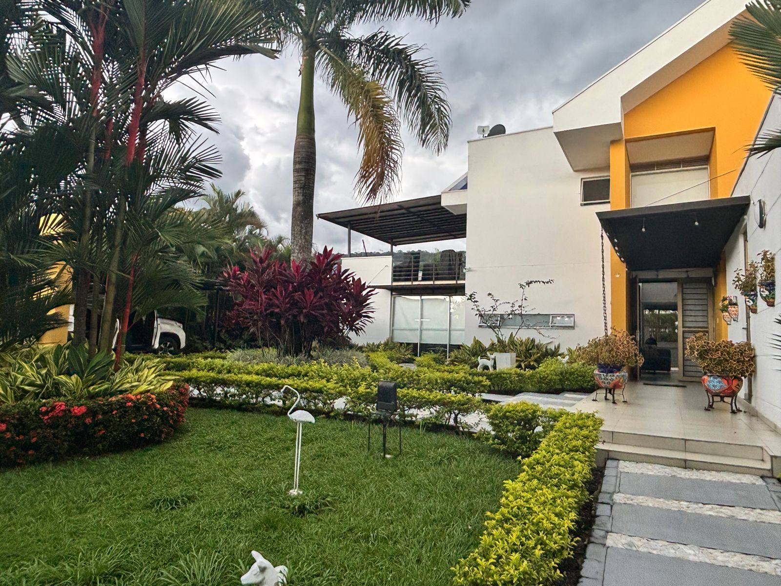 Casa en venta Meta Restrepo Gaitán 300 m2 Habitaciones 5 Baños 5 Garajes 3 Precio $1300000000