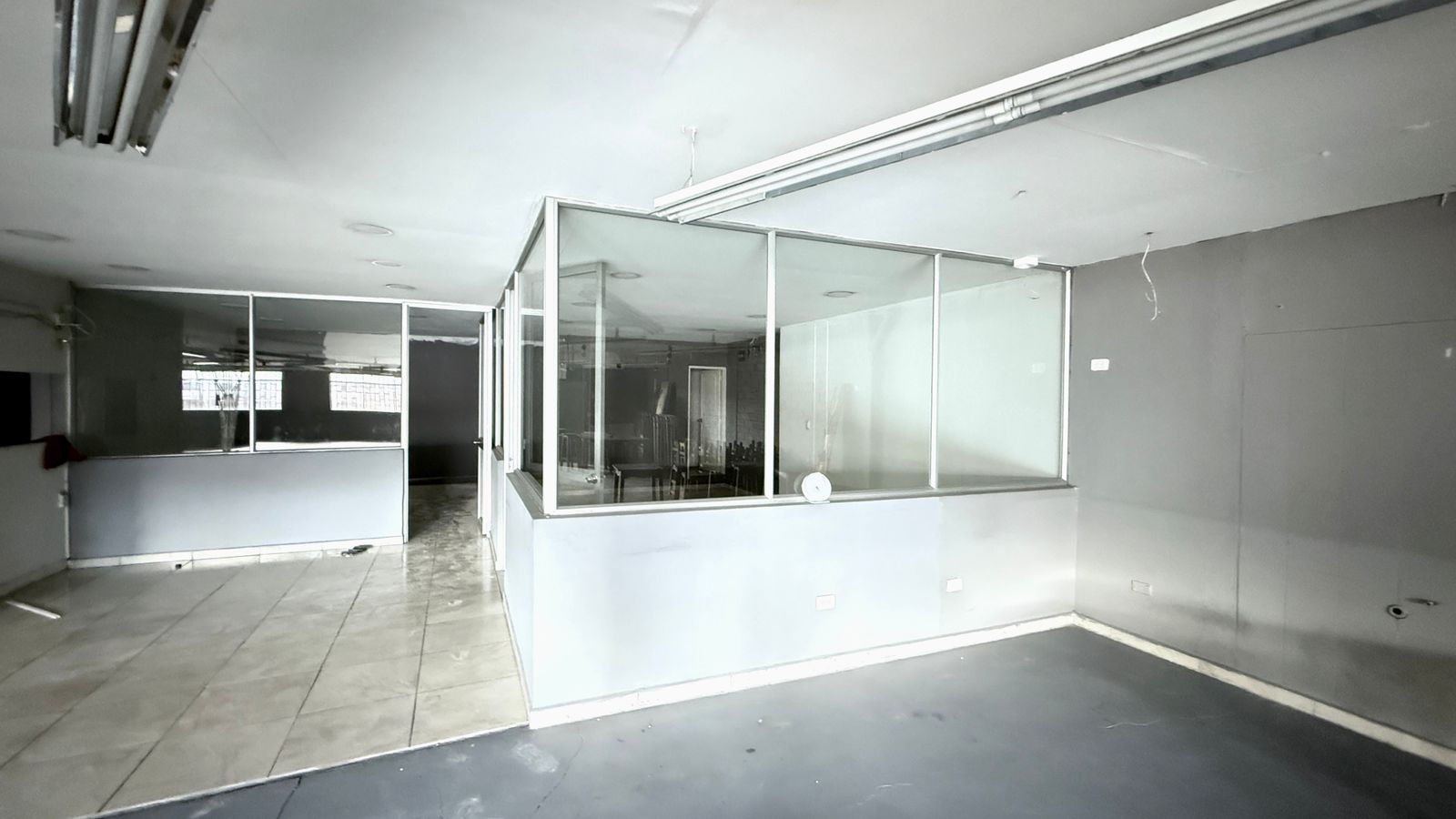 Bodega en arriendo Antioquia Medellín Simesa 530 m2 Habitaciones 0 Baños 1 Garajes 0 Precio $15000000