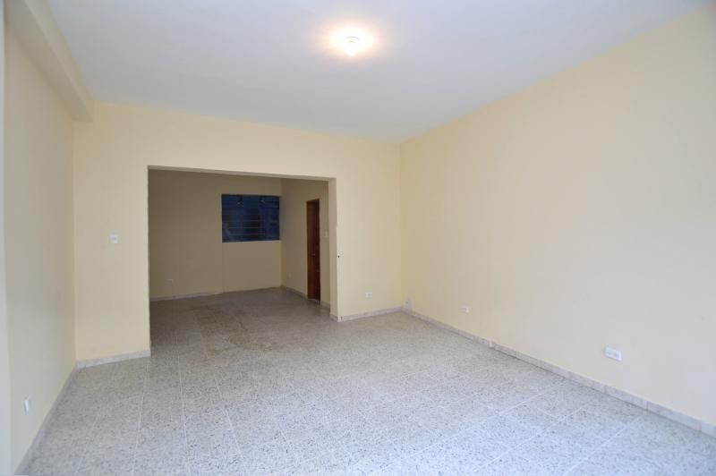 Local en arriendo Cundinamarca Bogotá Ricaurte 37 m2 Habitaciones 0 Baños 1 Garajes 0 Precio $1800000