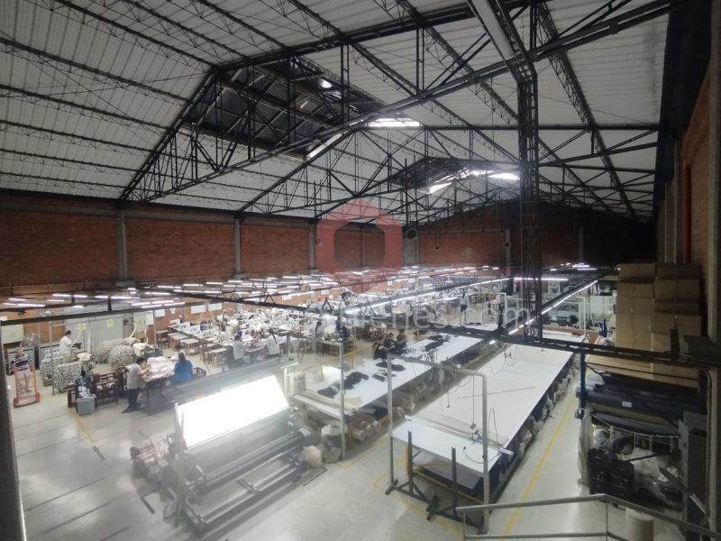 Bodega en arriendo Antioquia Medellín Guayabal 1350 m2 Habitaciones 0 Baños 8 Garajes 0 Precio $48600000