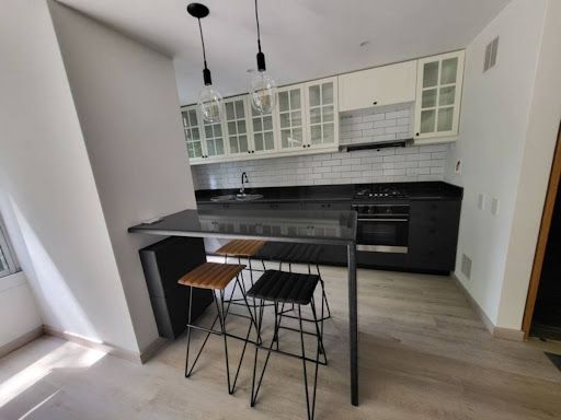 Apartaestudio en arriendo Antioquia Medellín El Poblado 74 m2 Habitaciones 1 Baños 2 Garajes 1 Precio $4500000