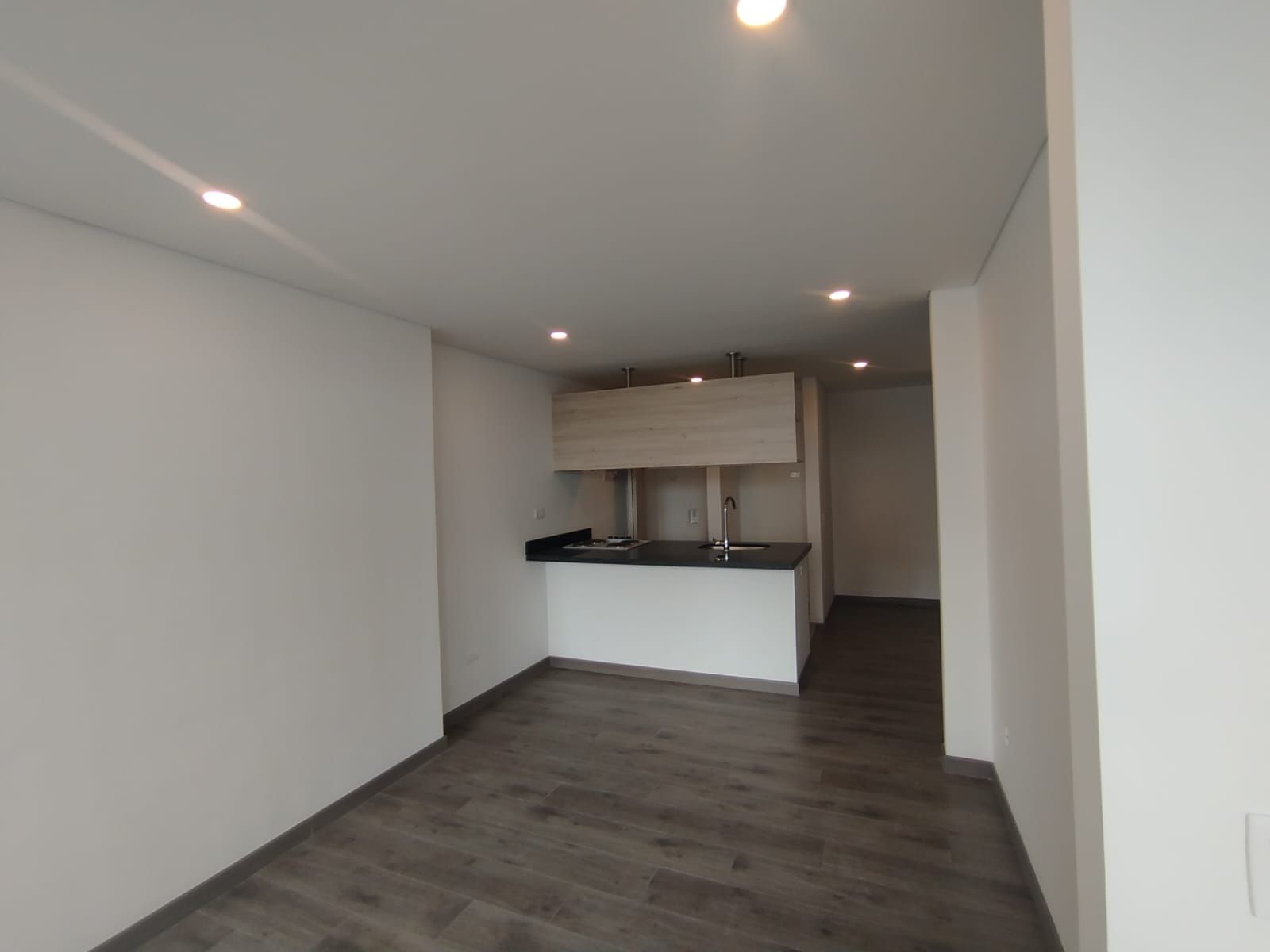 Apartamento en arriendo Cundinamarca Bogotá Chapinero Central 35 m2 Habitaciones 1 Baños 1 Garajes 0 Precio $2300000