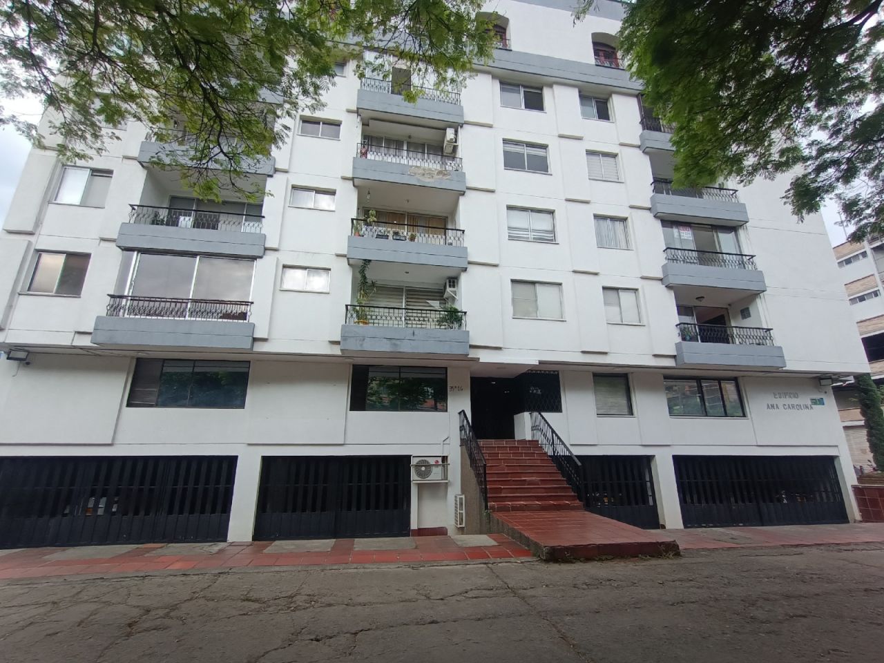Apartamento en arriendo Valle Del Cauca Cali Santa Mónica 95 m2 Habitaciones 3 Baños 3 Garajes 1 Precio $2100000