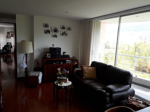 Apartamento en venta Cundinamarca Bogotá San Antonio Nor - Occidental 94 m2 Habitaciones 3 Baños 2 Garajes 2 Precio $520000000