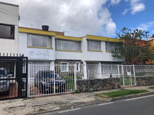 Casa en venta Cundinamarca Bogotá Las Villas 380 m2 Habitaciones 5 Baños 7 Garajes 3 Precio $1750000000