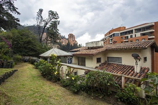 Casa en venta Cundinamarca Bogotá El Refugio 525 m2 Habitaciones 4 Baños 5 Garajes 5 Precio $4200000000