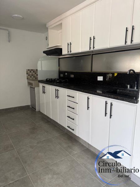 Apartamento en arriendo o venta Antioquia Envigado Loma Del Barro 70 m2 Habitaciones 3 Baños 2 Garajes 1 Precio venta $550000000 Precio arriendo $3408000