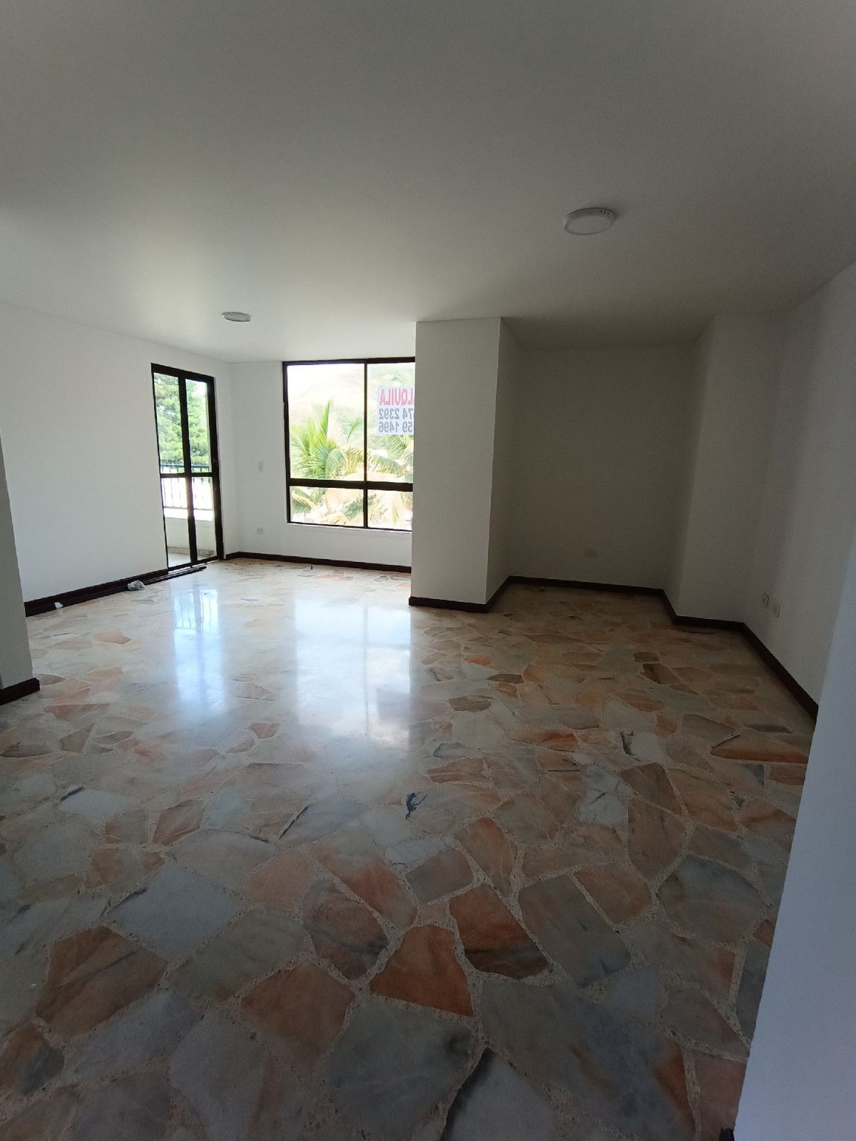 Apartamento en arriendo Valle Del Cauca Cali Sector La Luisa Bella Suiza 90 m2 Habitaciones 3 Baños 3 Garajes 2 Precio $3090000