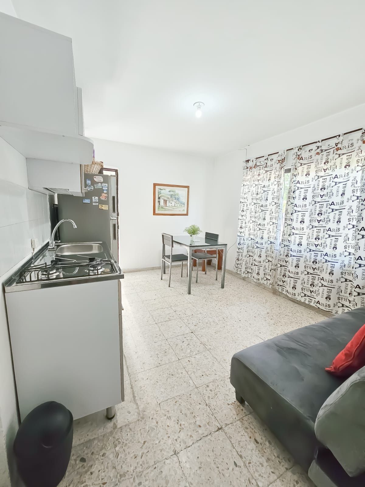 Apartaestudio en arriendo Valle Del Cauca Cali Eucarístico 30 m2 Habitaciones 1 Baños 1 Garajes 1 Precio $1600000
