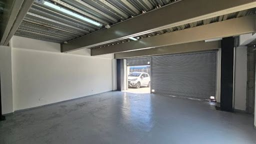 Local en arriendo Antioquia Medellín Tenche 120 m2 Habitaciones 0 Baños 1 Garajes 0 Precio $9500000