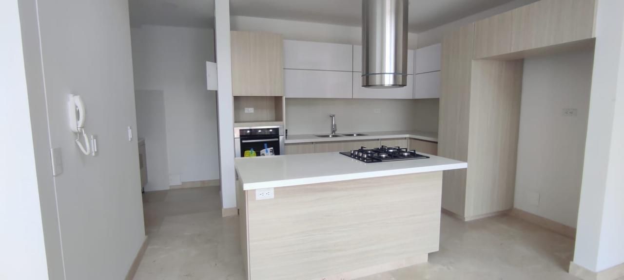 Apartamento en venta Valle Del Cauca Cali Santa Isabel 231 m2 Habitaciones 3 Baños 4 Garajes 2 Precio $1500000000